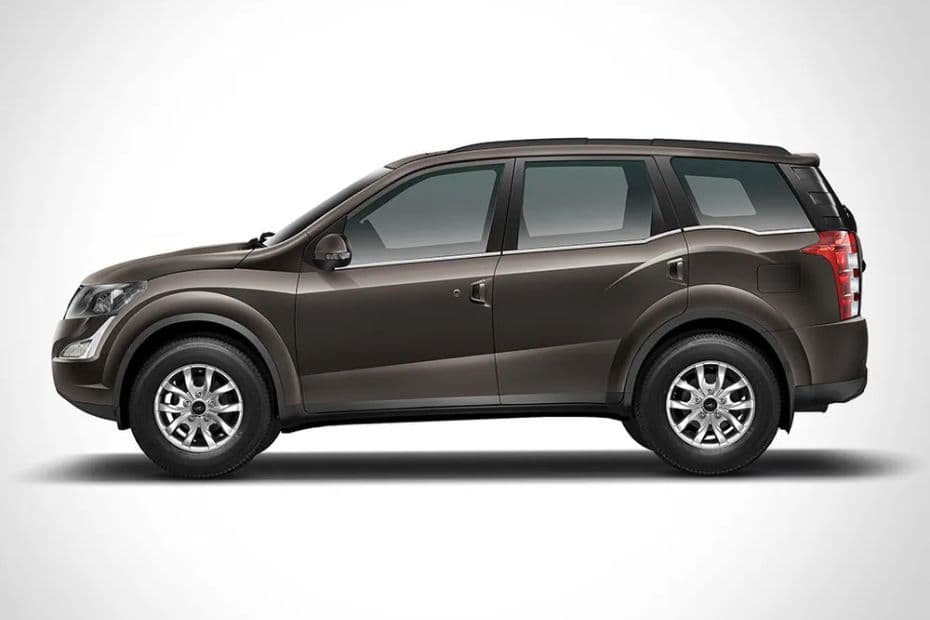 Mahindra XUV500 Left Side View
