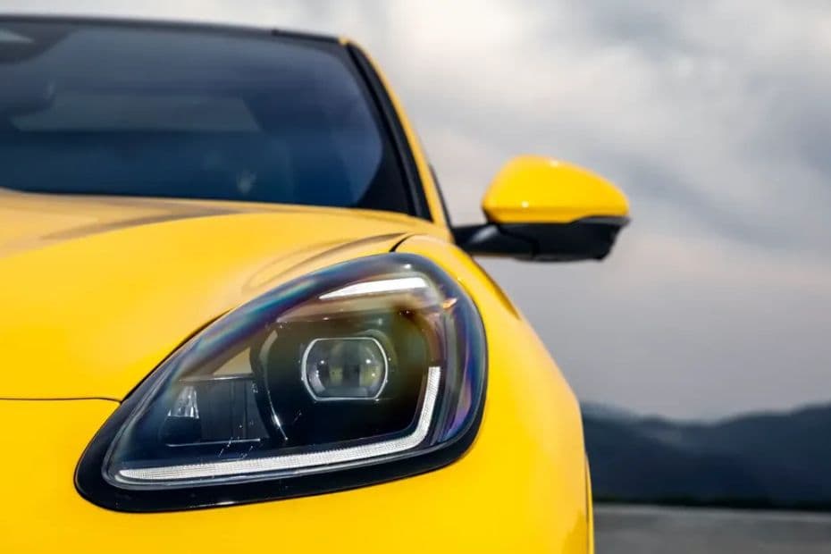 Maserati Grecale Headlight 