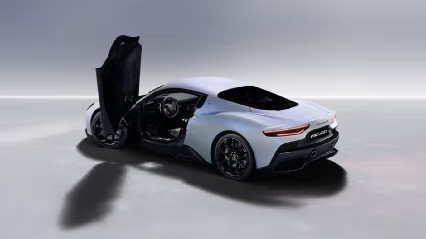 Maserati MC20: A High-Performance Italian Supercar Built for UAE Roads