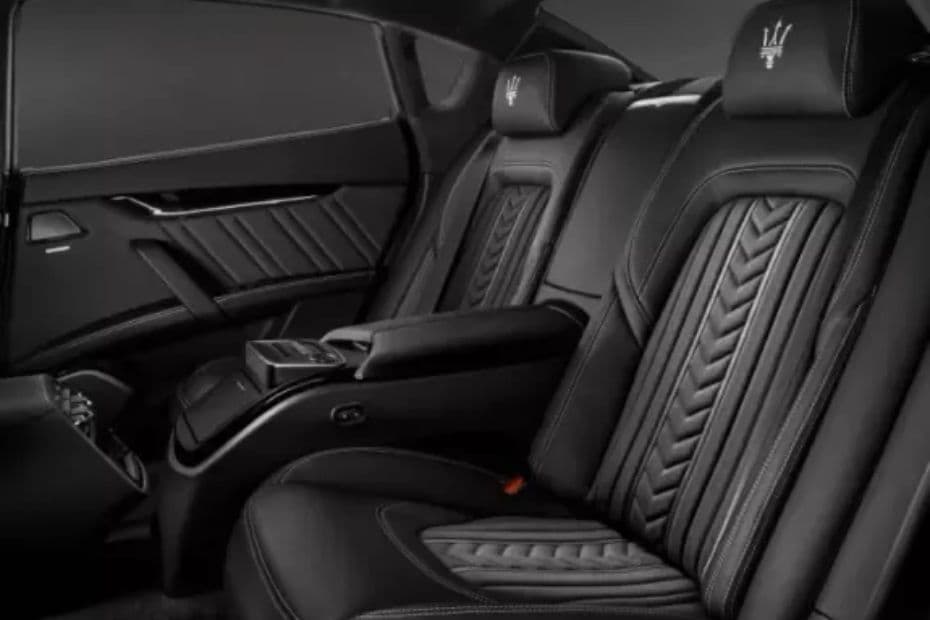 Maserati Quattroporte Rear Seat 
