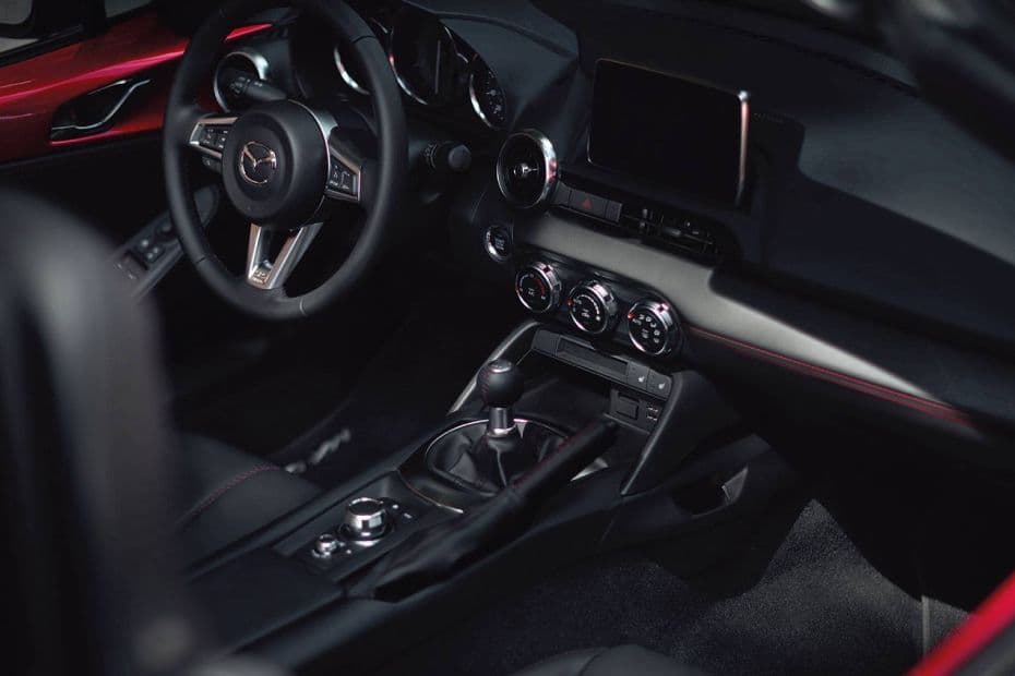 Mazda MX-5 Dashboard
