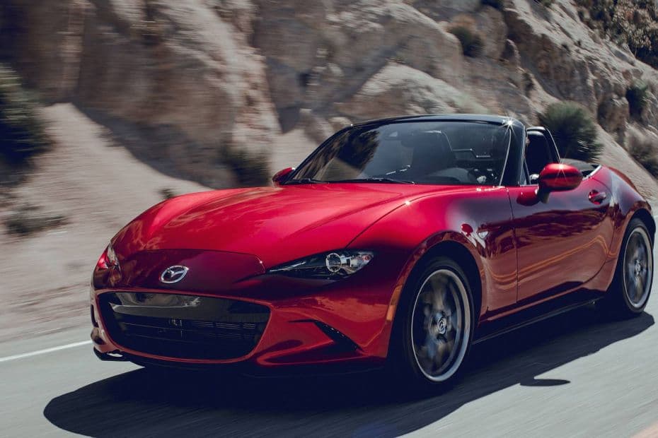 Mazda MX-5 Left Side View