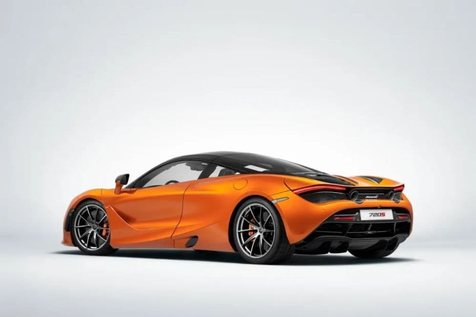 McLaren 720S Back Side view 
