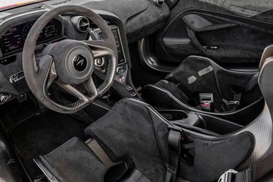 McLaren 765LT Dashboard