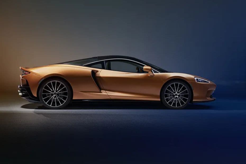 McLaren GT Right Side View 