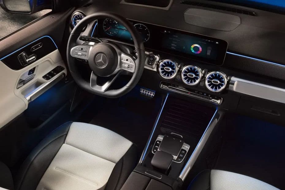 Mercedes-Benz GLB Dashboard 
