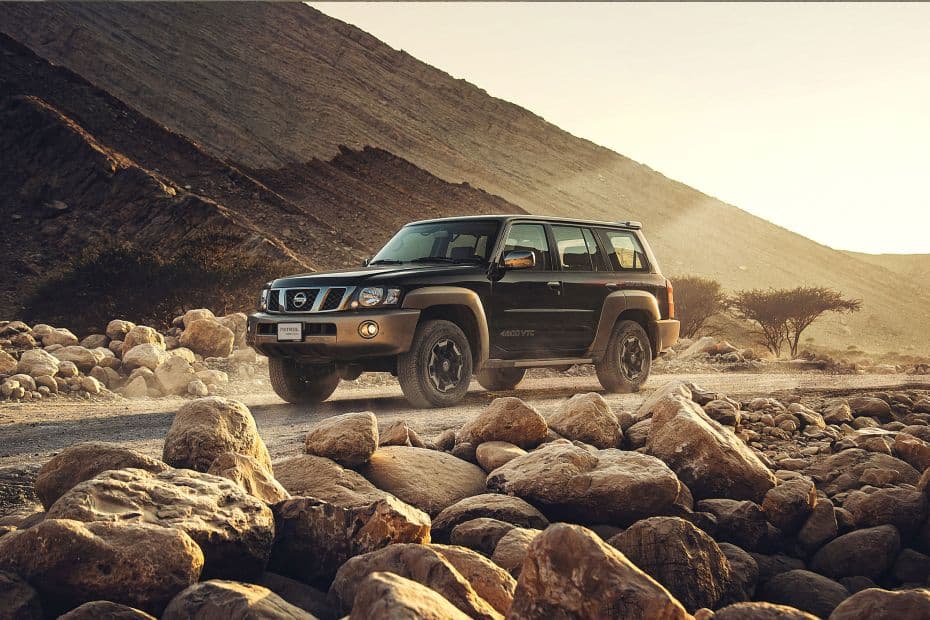 Nissan Patrol Safari Side View