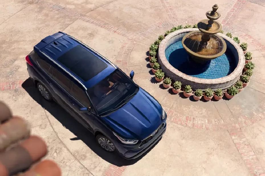 Toyota Highlander Hybrid 2024 Top View