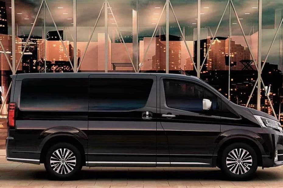 Toyota Granvia Side View