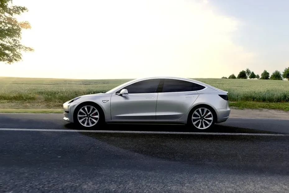 tesla-model-3-left-side-view