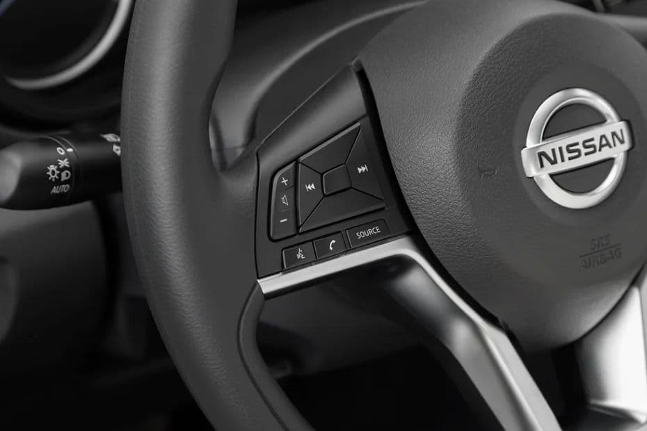 Nissan Sunny Buttons View