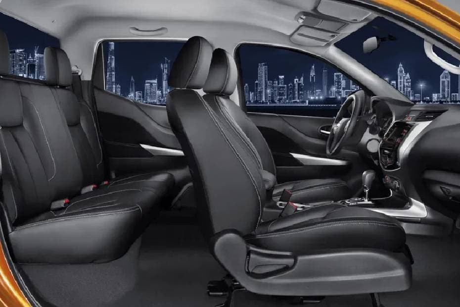 Nissan Navara 2024 Rear Seat