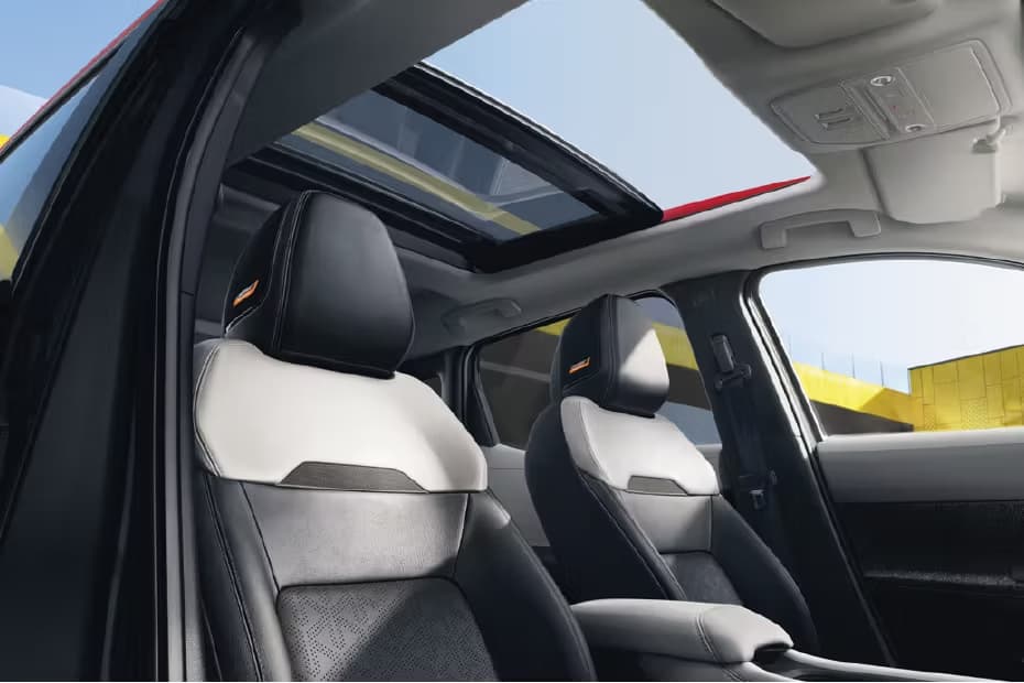 Nissan Kicks Front Seats