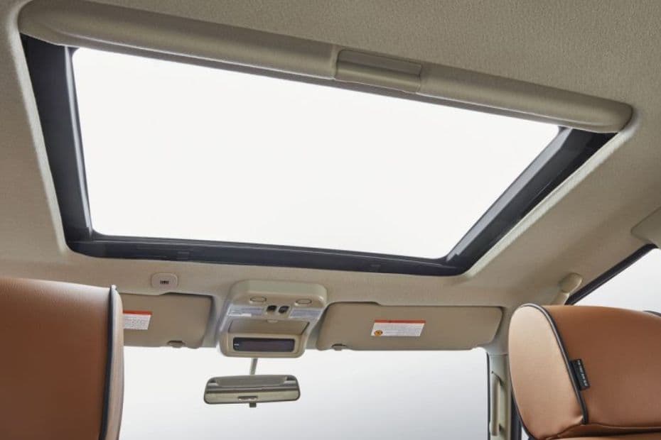 Nissan Patrol Safari Sunroof View