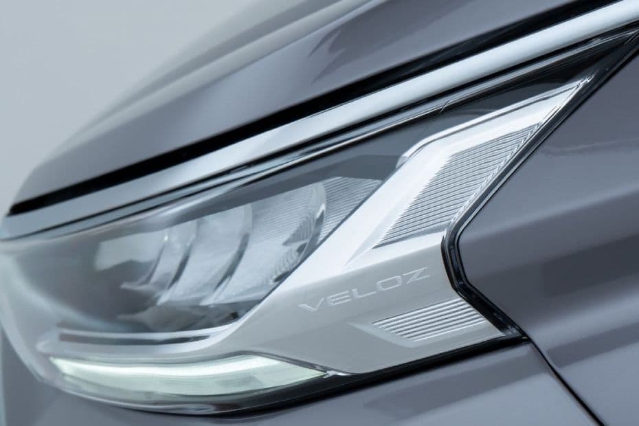 Toyota Veloz Headlight