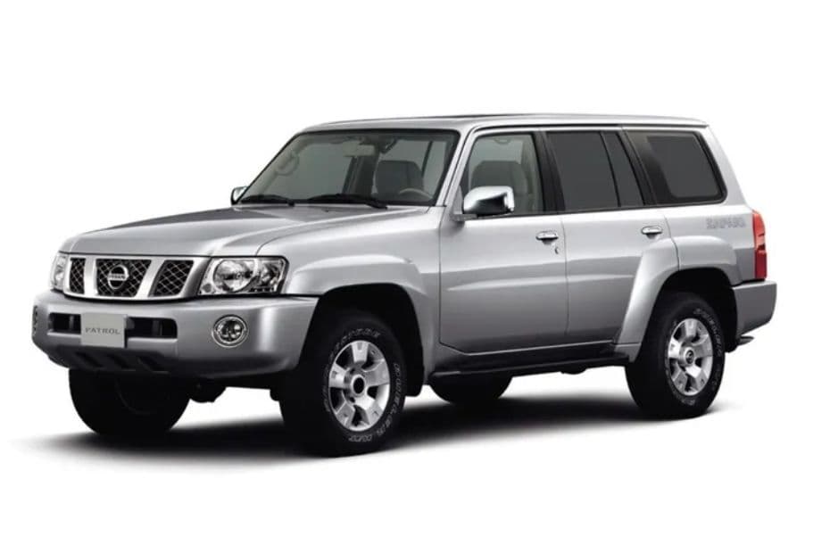 Nissan Patrol Safari Right Side View