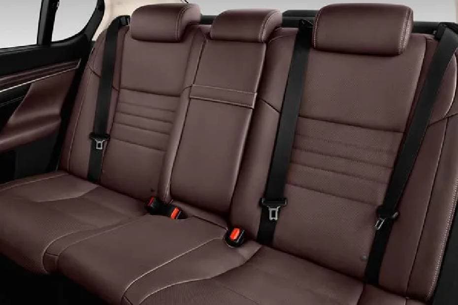 Lexus GS 2024 Rear Seat View