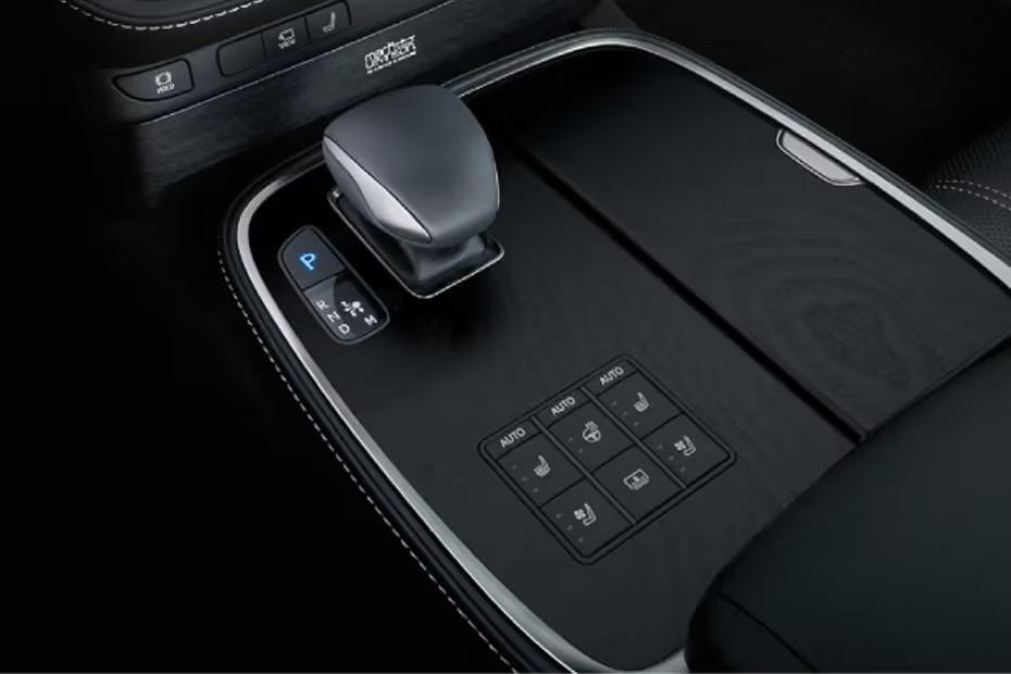 Lexus LS Hybrid Gear Shifter With Center Console