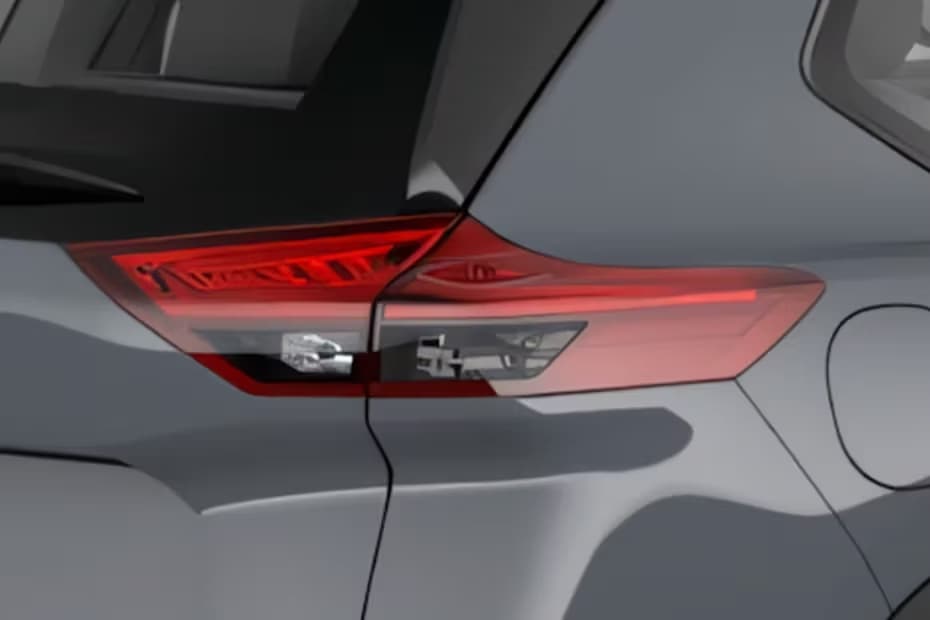 Nissan X Trail Tail Light