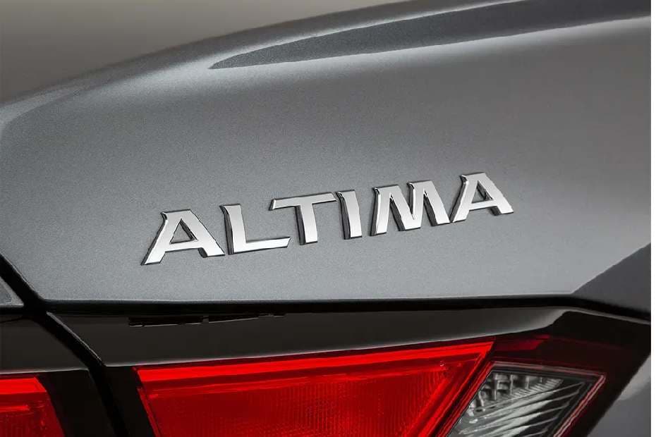 Nissan Altima Exterior Image