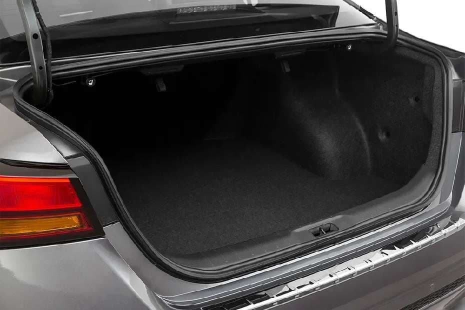 Nissan Altima Bootspace