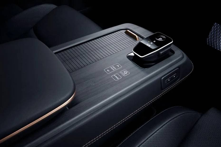 Nissan Ariya 2024 Gear Shifter