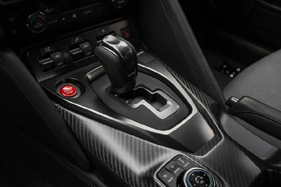 Nissan GT-R 2024 Gear Shifter