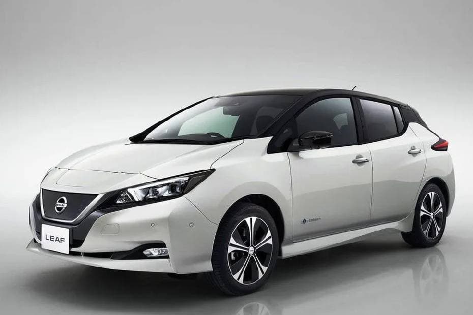 Nissan Leaf 2024 Left Side Front View