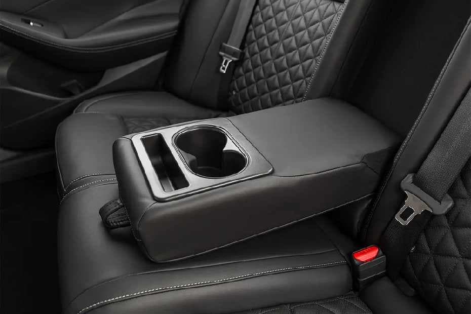 Nissan Maxima Interior Image