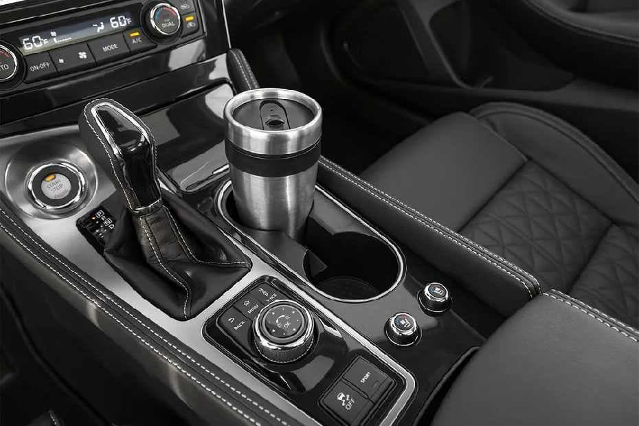 Nissan Maxima Interior Image