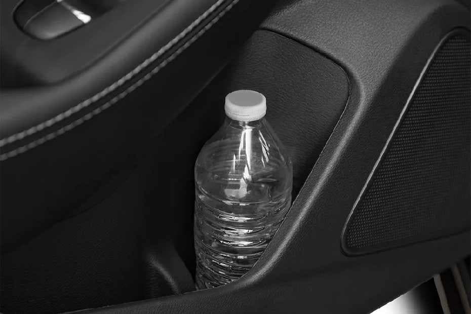 Nissan Maxima Interior Image