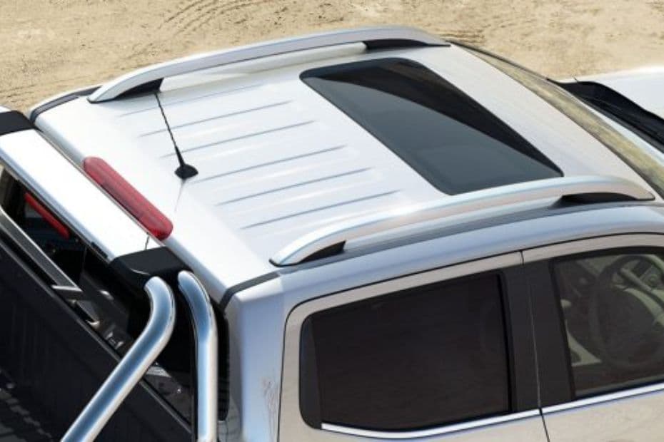 Nissan Navara Sunroof