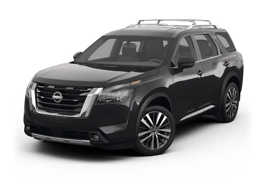 Nissan Pathfinder Left Side Front View