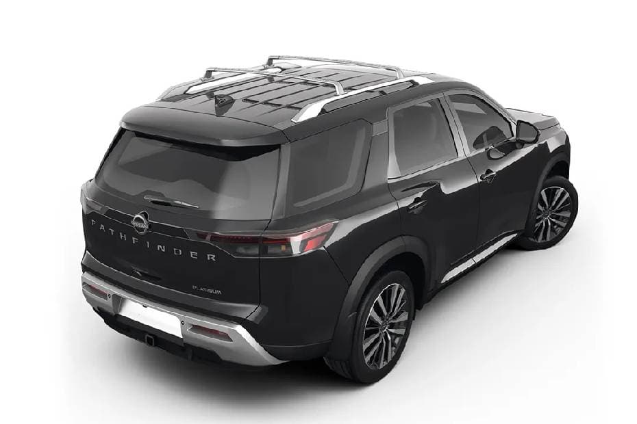 Nissan Pathfinder Right Side Rear View