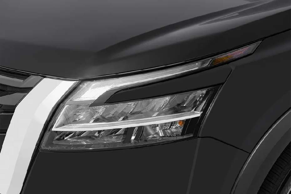 Nissan Pathfinder Headlight
