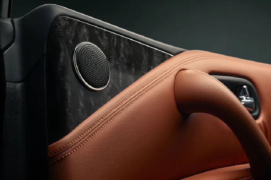 Nissan Patrol Interior Image