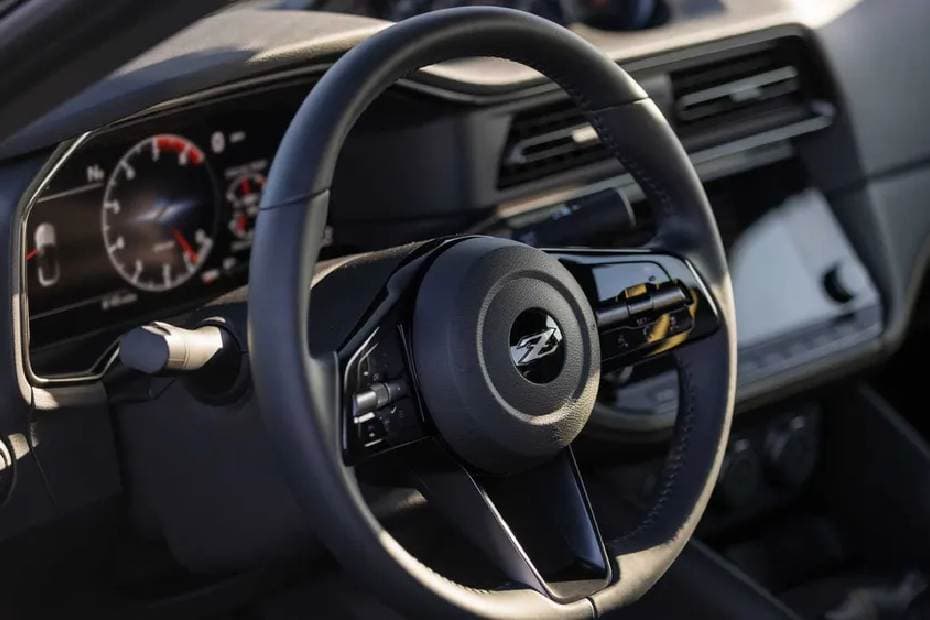 Nissan Z Steering Wheel