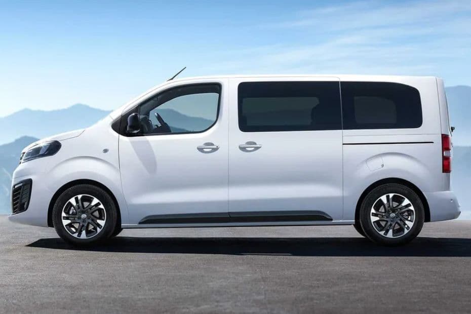 Opel Zafira Life Left Side View