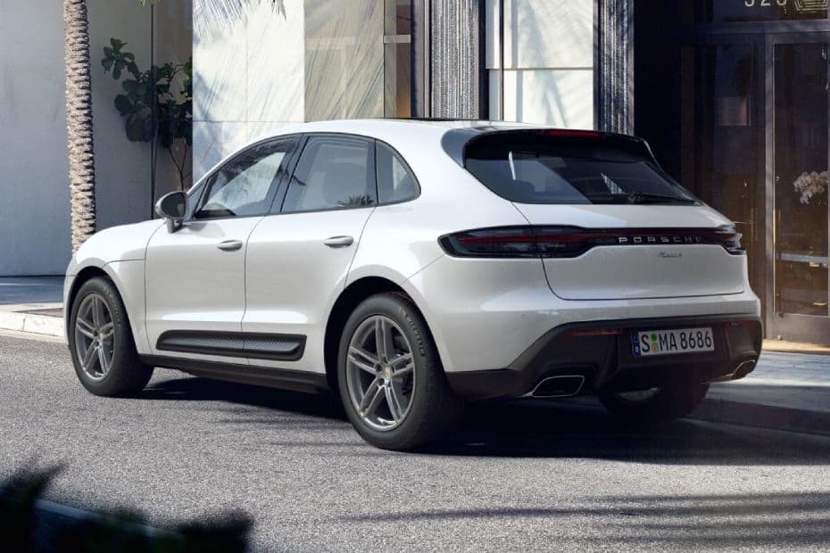 Porsche Macan Rear Side View