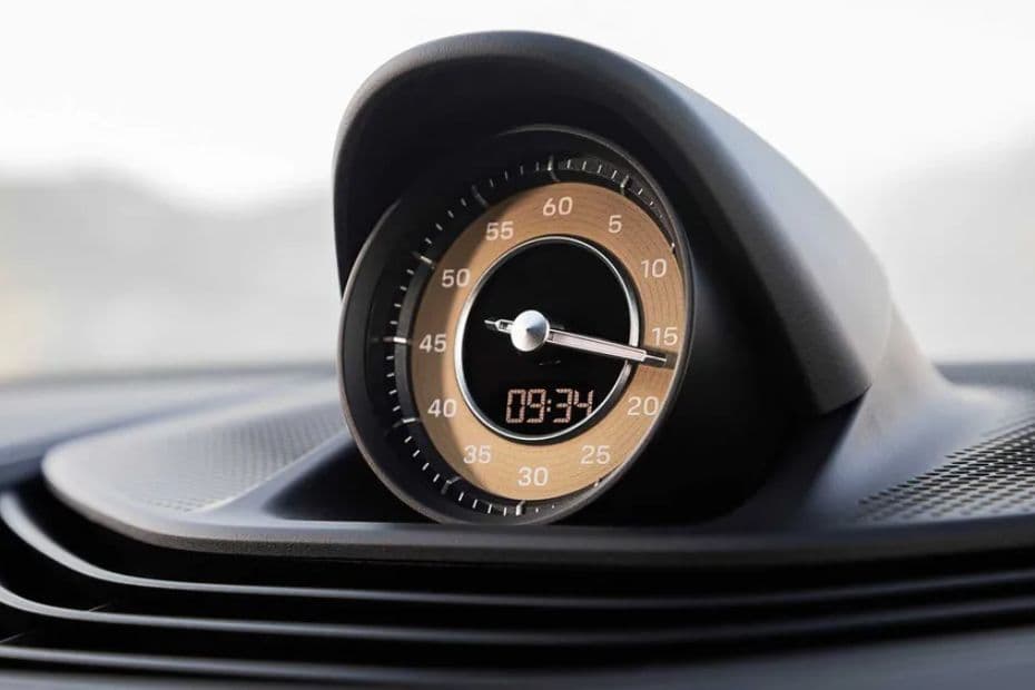 Porsche Taycan Tachometer 