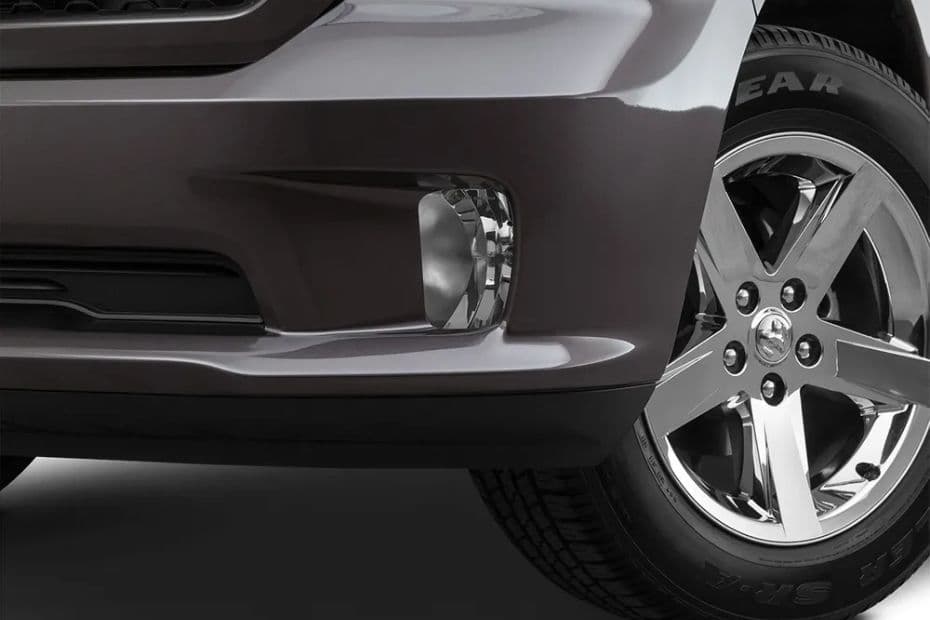 RAM 1500 classic  fog lamp