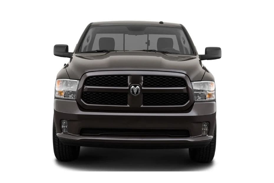 RAM 1500 classic  front