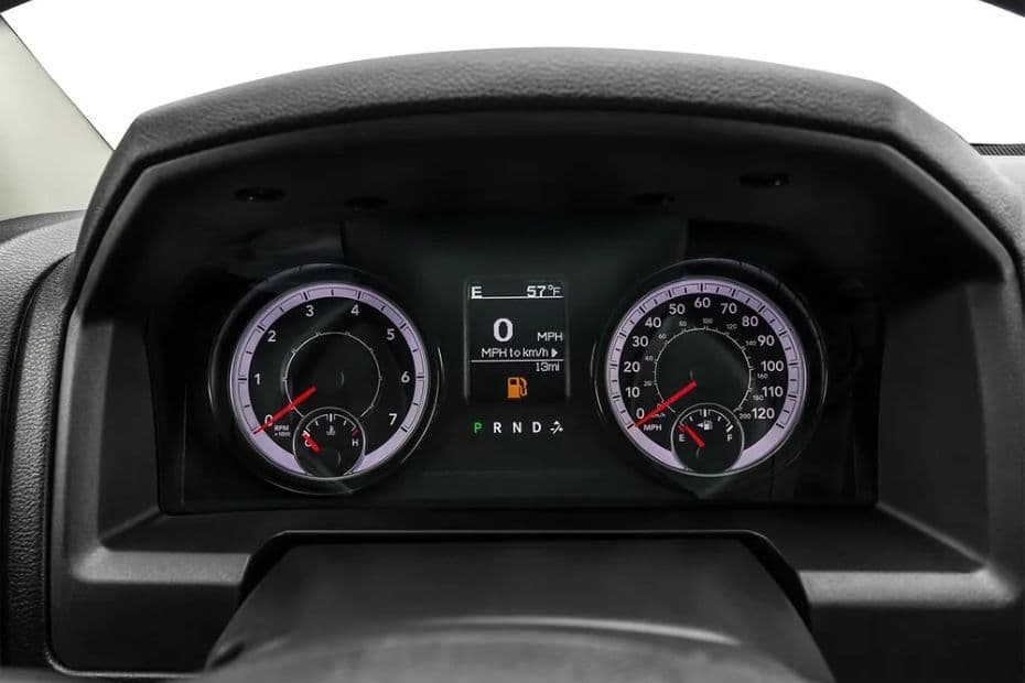 RAM 1500 classic  interior