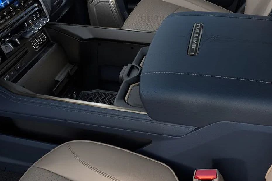 RAM 2500 Front Seat Divider