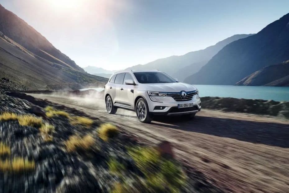 Renault Koleos Right Side View