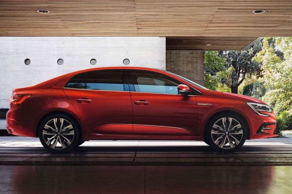 Renault Megane Right Side View