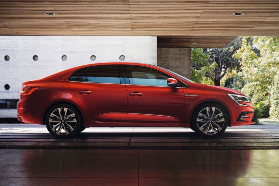 Renault Megane Right Side View