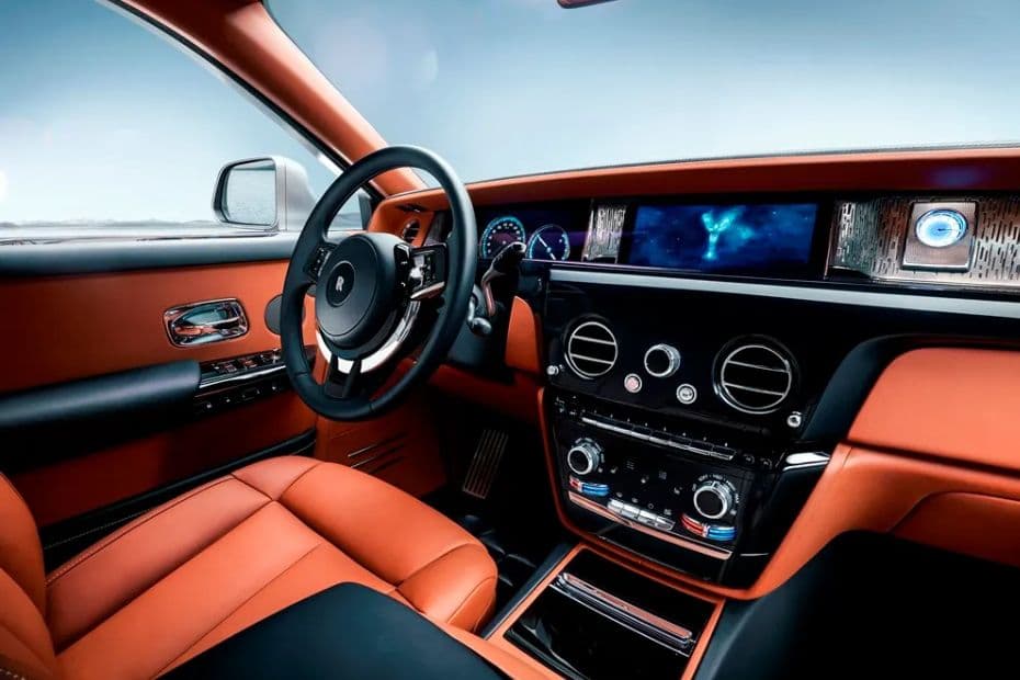 Rolls-Royce Phantom Dashboard