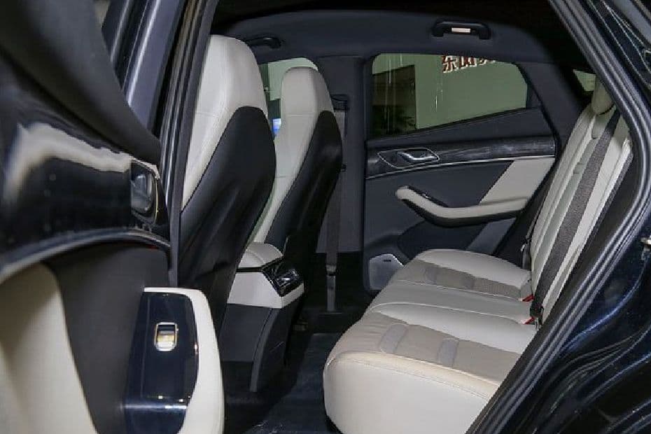 Seres 5 Rear Seat