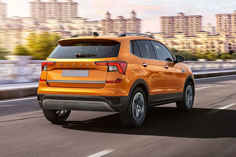 Skoda Kushaq Right Side View